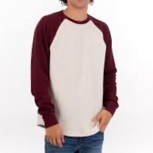 🔴 american eagle thermal shirt maroon